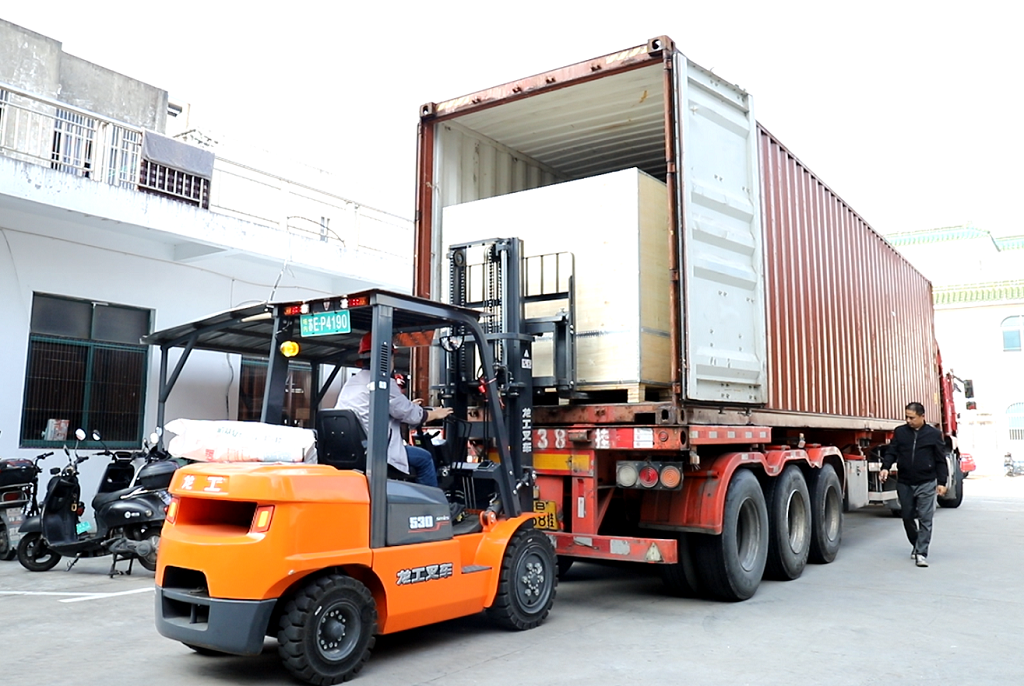 宏創(chuàng)高頻設(shè)備現(xiàn)已開始順利發(fā)貨至越南！(圖2)